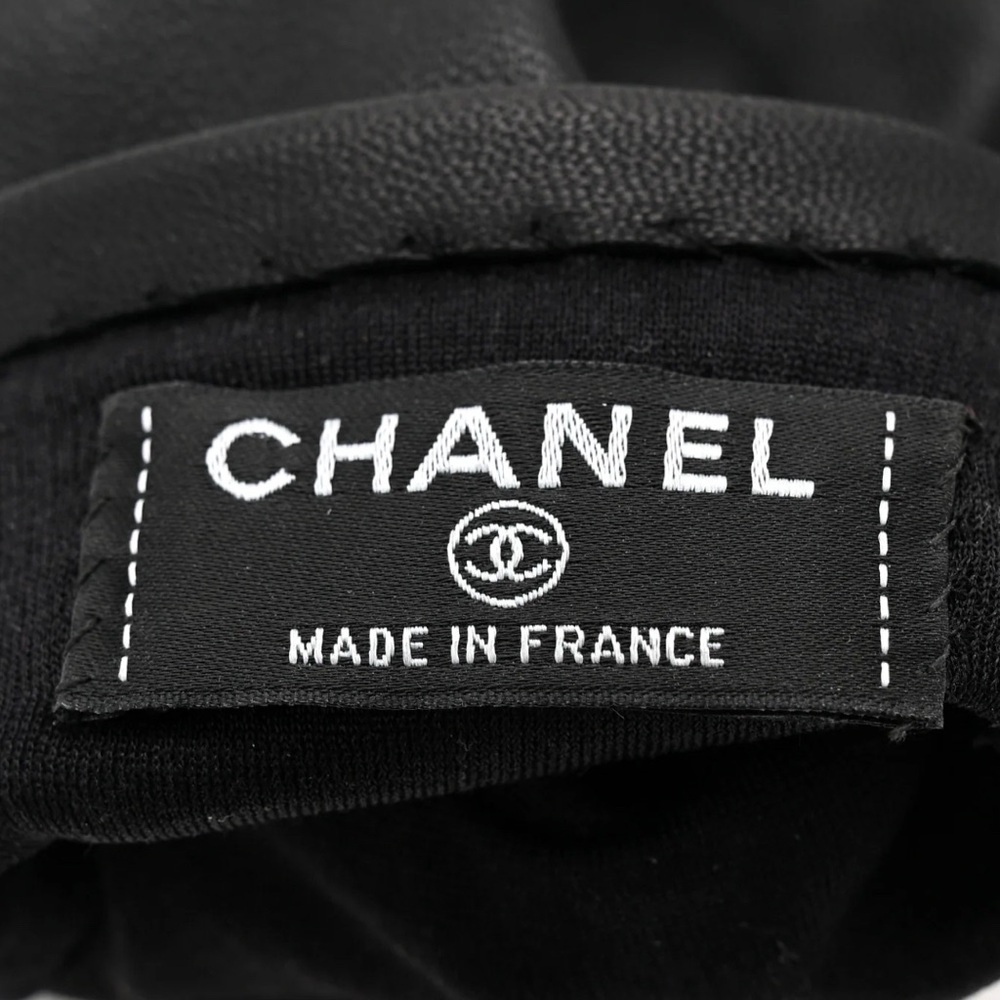 CHANEL CC Black leather Gloves with Pink Details - Picture 4 of 17
